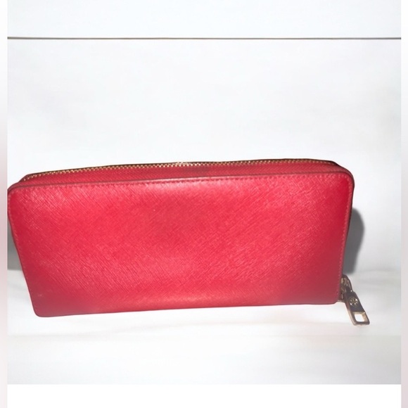 Tory Burch Zip Around Long - Pre Loved Retail $285 - Picture 2 of 9